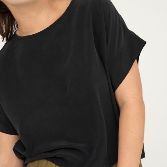 ISO Elizabeth Suzann Georgia Tee in Black Silk Crepe - Picture 2 of 2